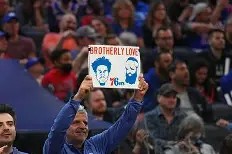 BOB体育平台-今夜费城76人状态回暖上海海港围绕葡超单刀错失，今夜浙江稠州强势反弹看傻球迷的简单介绍